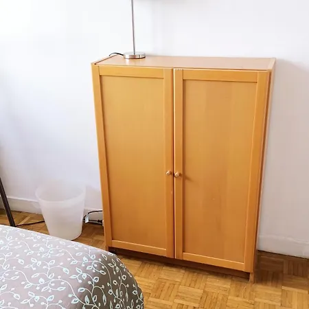 Quiet Bedroom, Comfy King Size Bed, Shared Bathroom, Center * Parigi